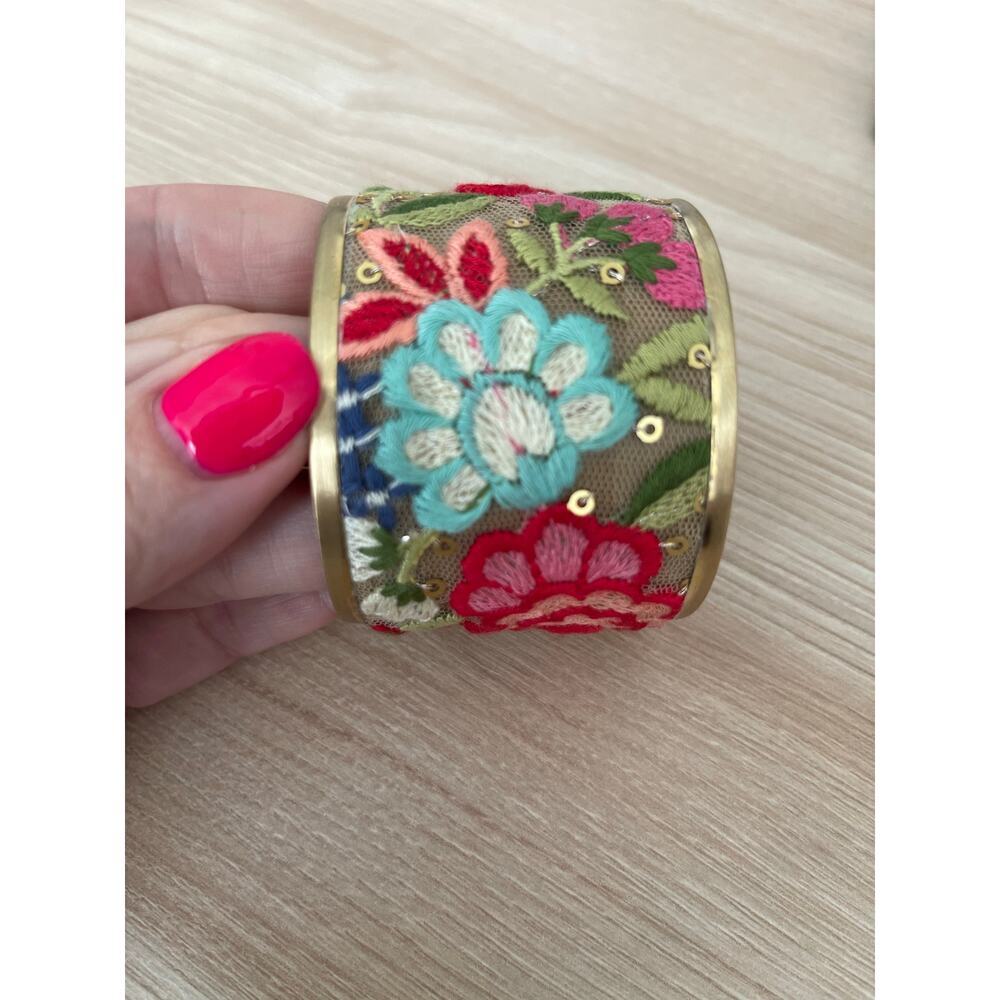 Light Pink Flower Embroidery Cuff Bracelet - Picture 3 of 6